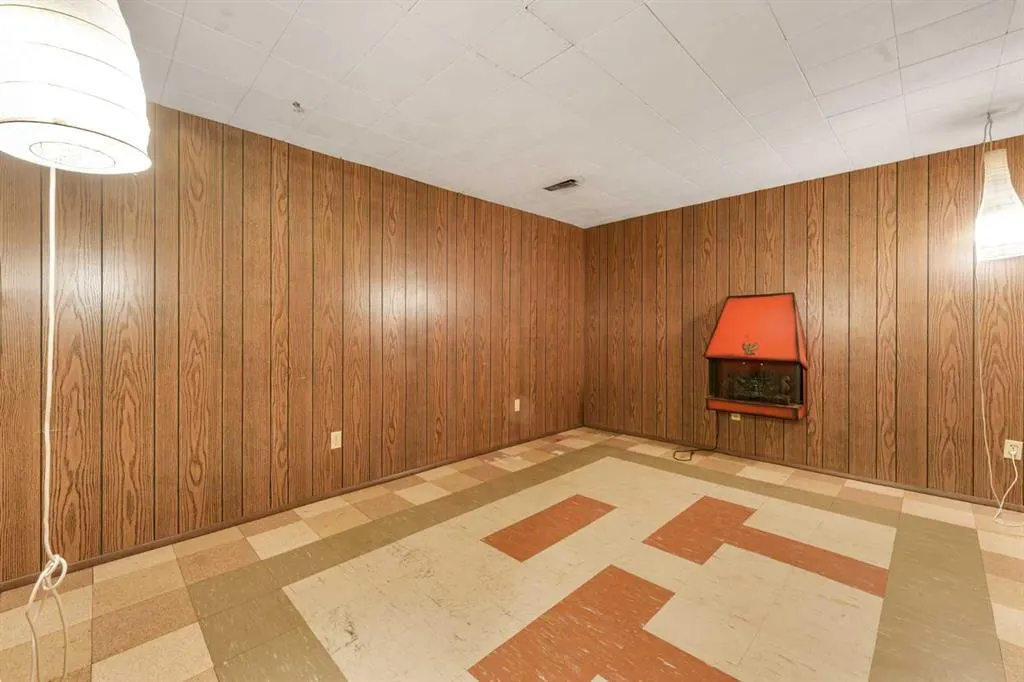 2815 Palliser Drive SW #6
