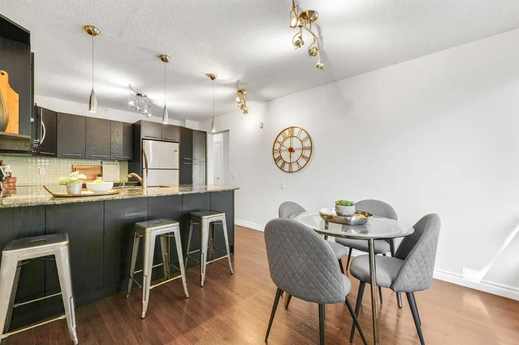 2815 Palliser Drive SW #6
