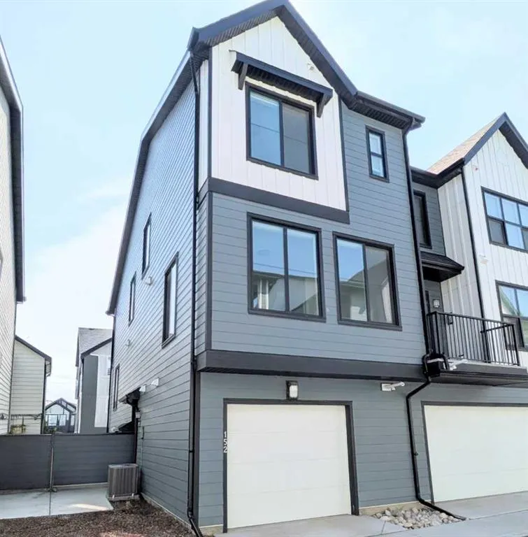 380 Seton Villas SE #152
