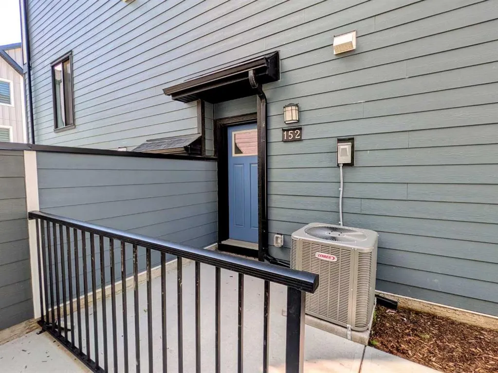 380 Seton Villas SE #152