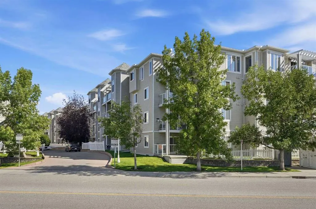 290 Shawville Way SE #221