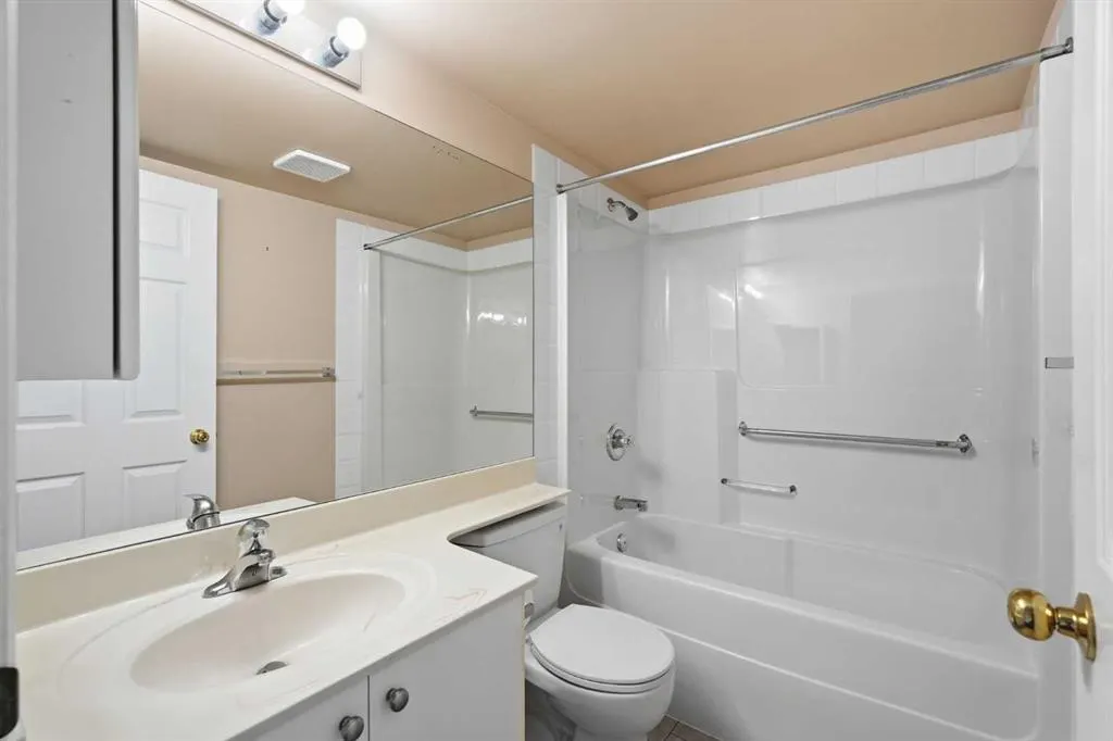 290 Shawville Way SE #221