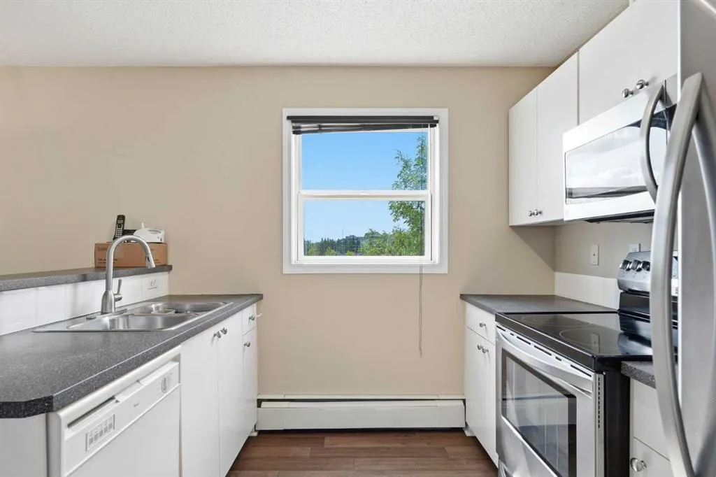 290 Shawville Way SE #221