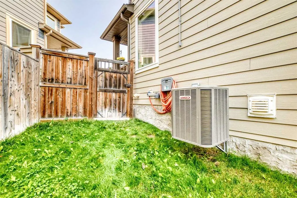 23 Everoak Bay SW