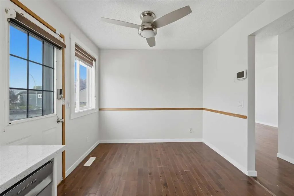 11 Martinwood Road NE