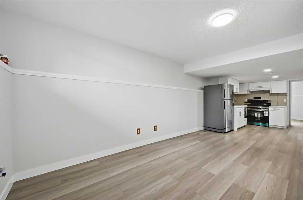 11 Martinwood Road NE