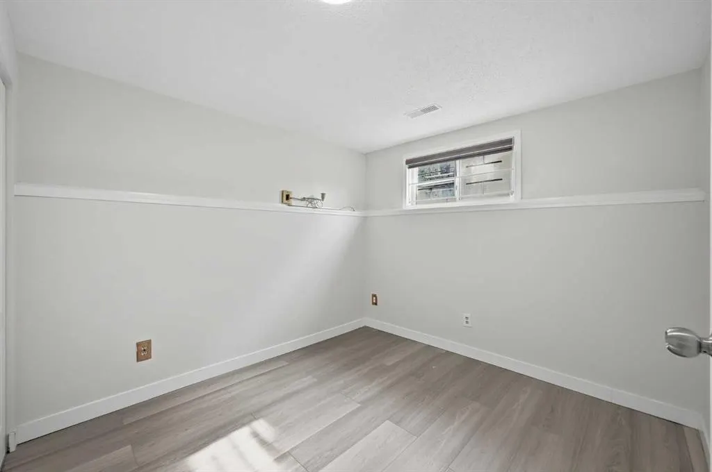 11 Martinwood Road NE