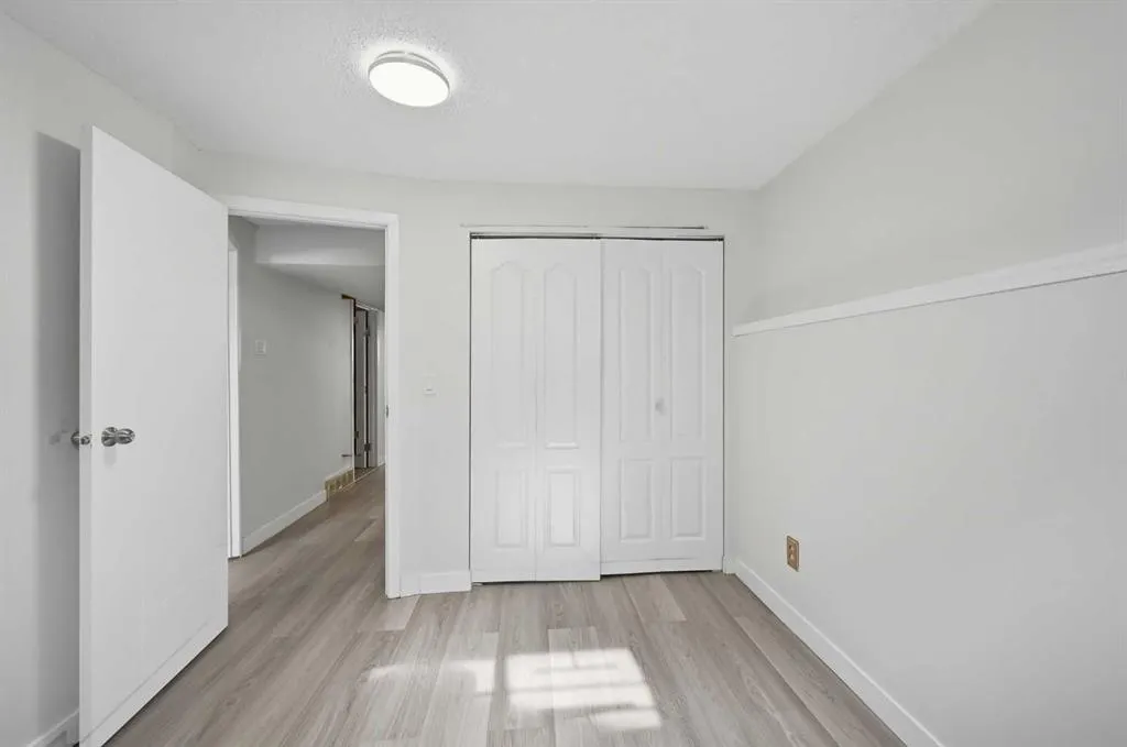 11 Martinwood Road NE