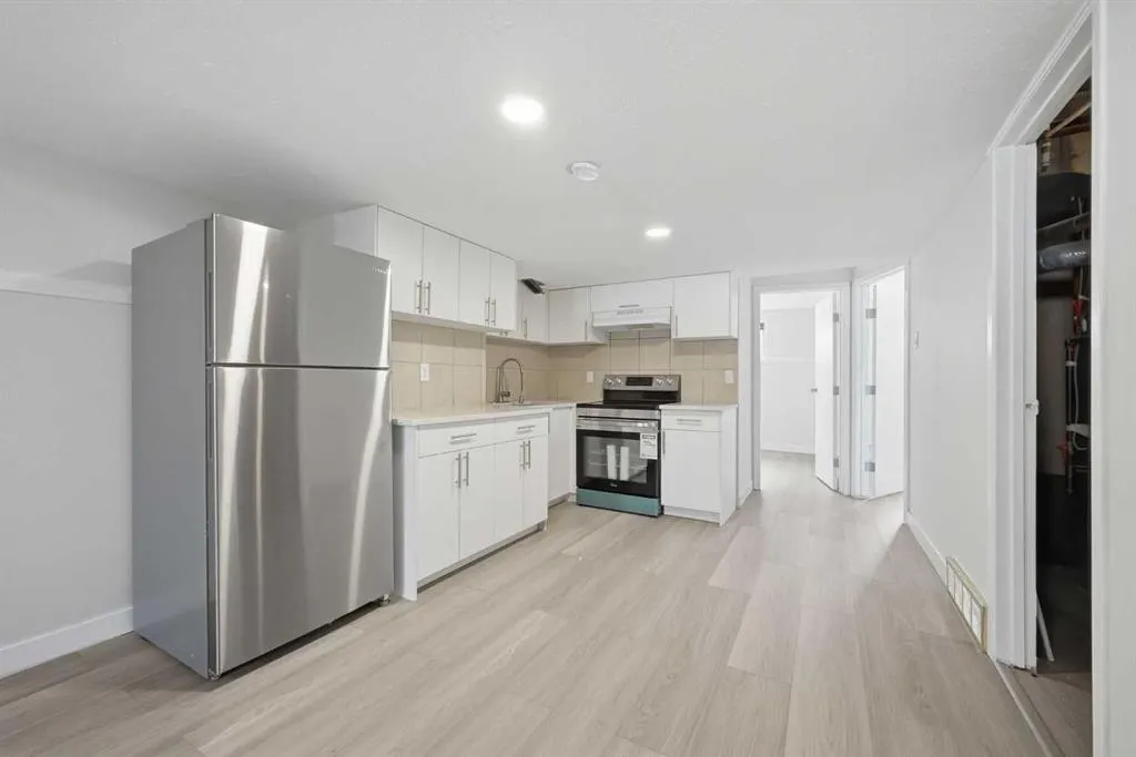11 Martinwood Road NE