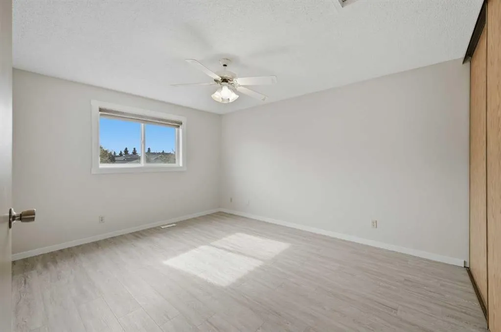 11 Martinwood Road NE
