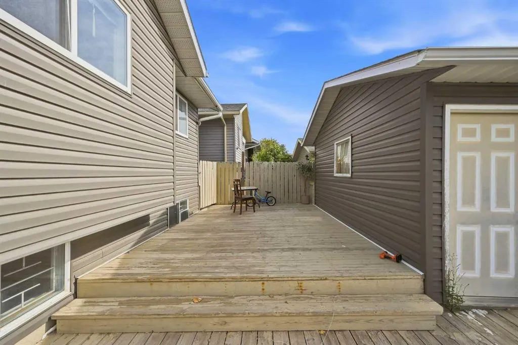 11 Martinwood Road NE