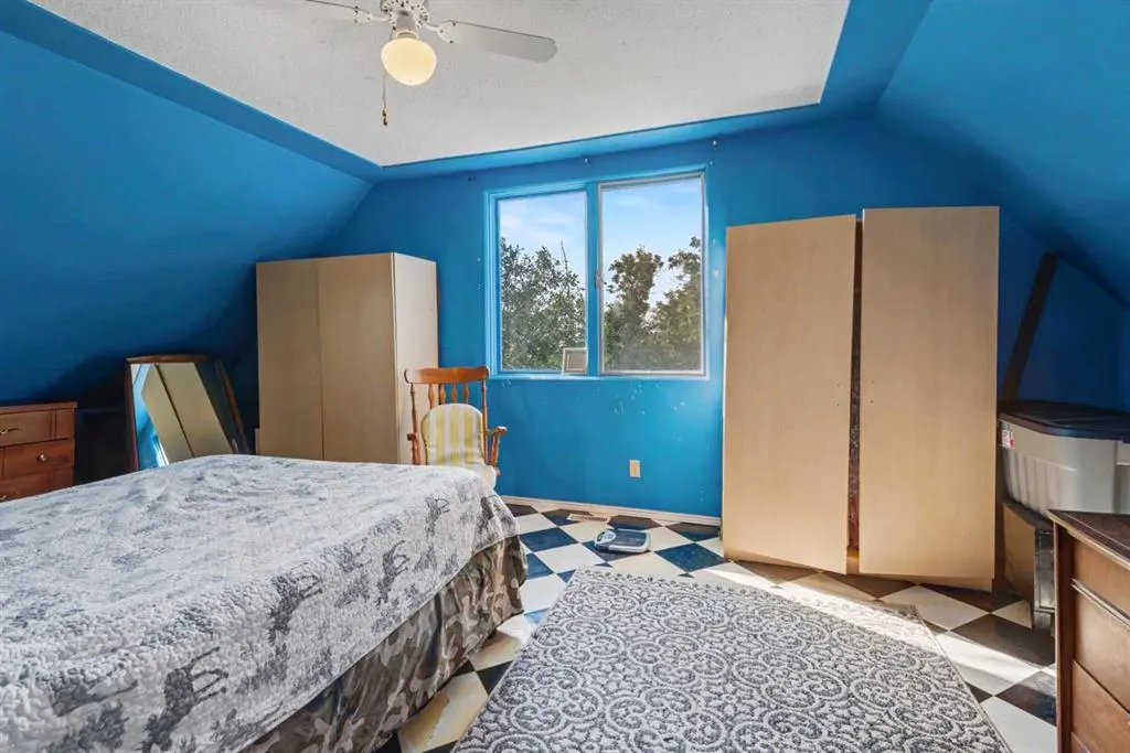 222001 Range Road 225B