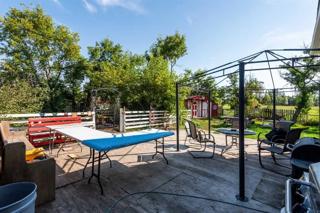 222001 Range Road 225B