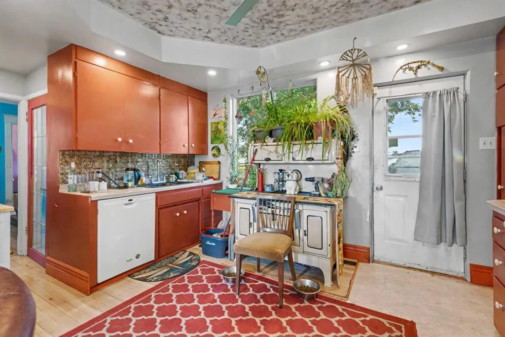 222001 Range Road 225B