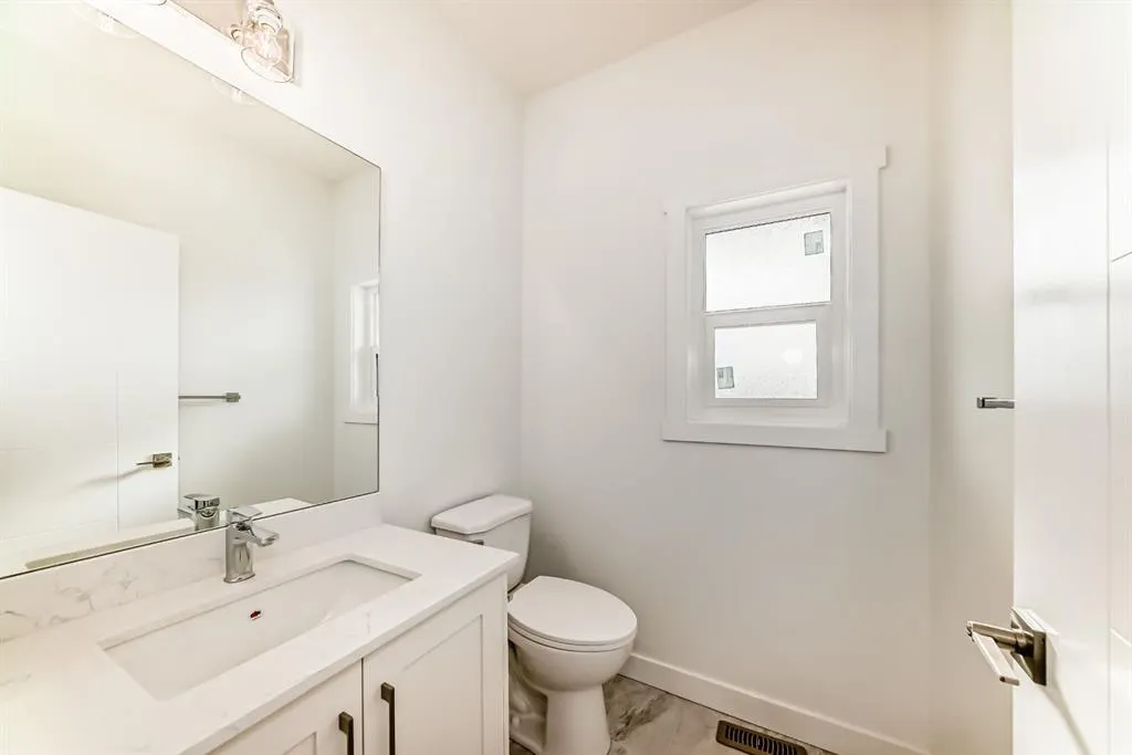 86 145 chelsea Mews