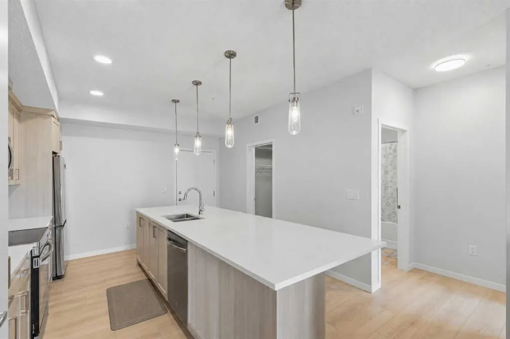 550 Belmont Street SW #3210