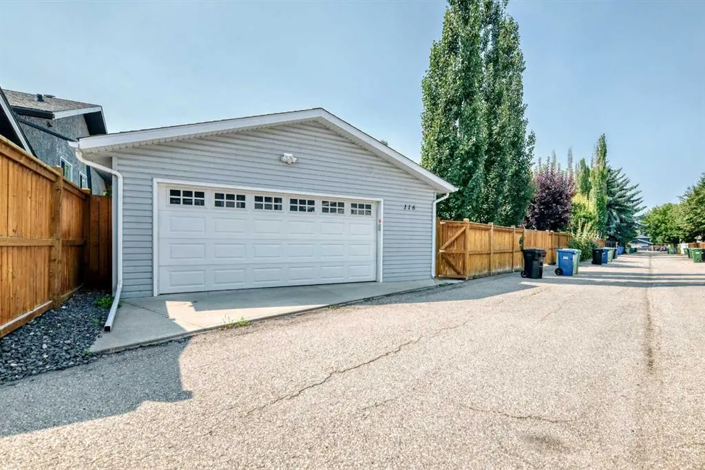 116 McKerrell Close SE