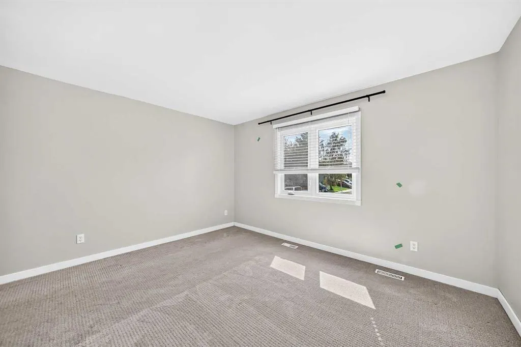 116 McKerrell Close SE