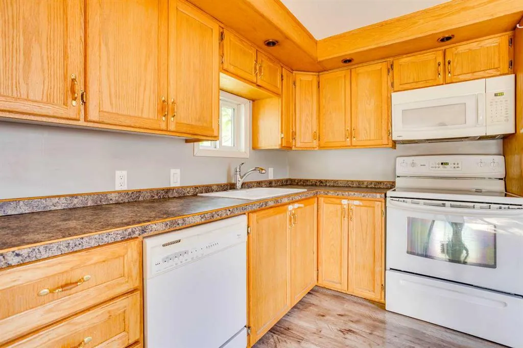 173 Cokerill Crescent