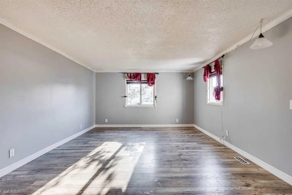173 Cokerill Crescent