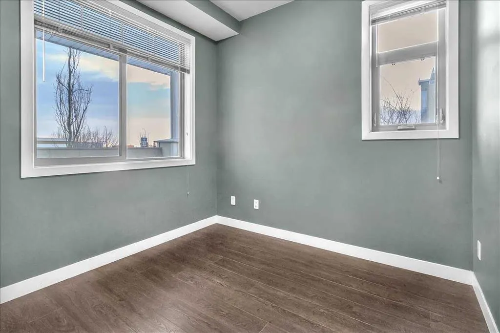22 Auburn Bay Link SE #210