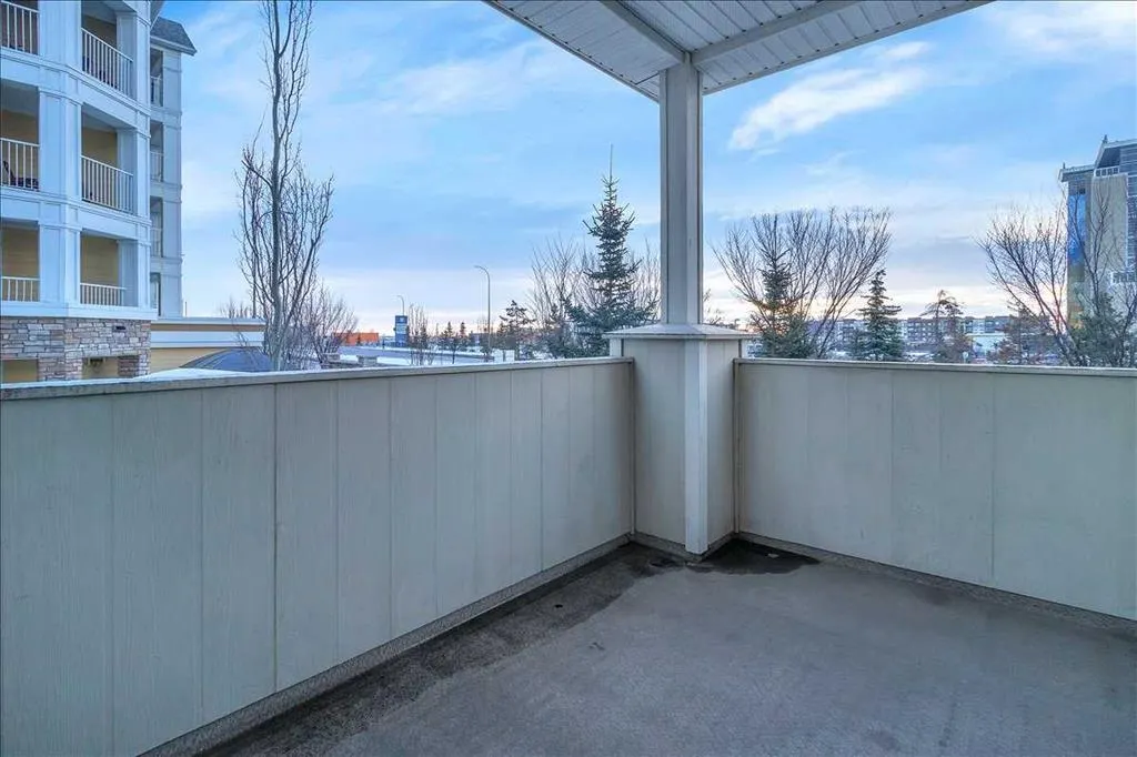 22 Auburn Bay Link SE #210