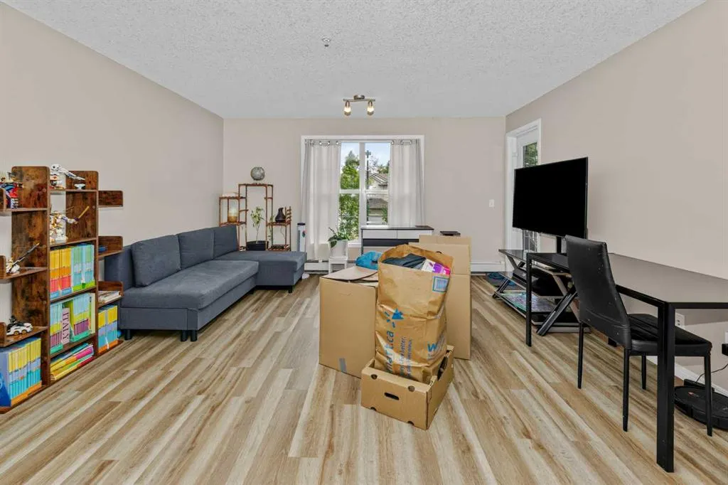 2000 Applevillage Court SE #208