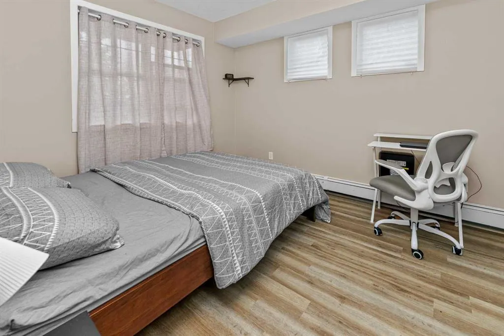 2000 Applevillage Court SE #208