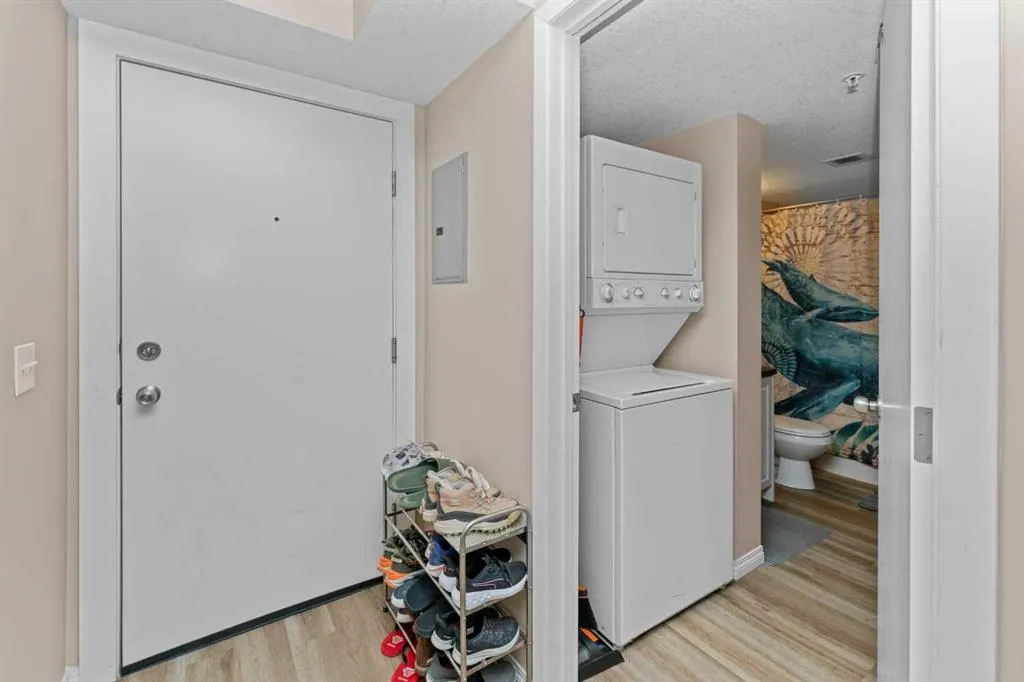 2000 Applevillage Court SE #208