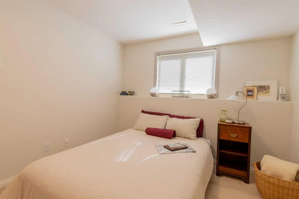 198 Blackfoot Boulevard W