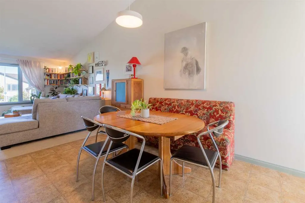 198 Blackfoot Boulevard W