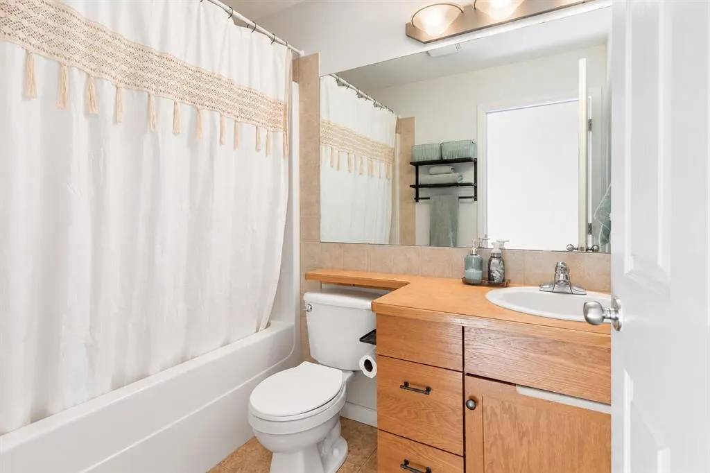198 Blackfoot Boulevard W
