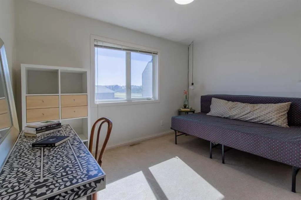 198 Blackfoot Boulevard W