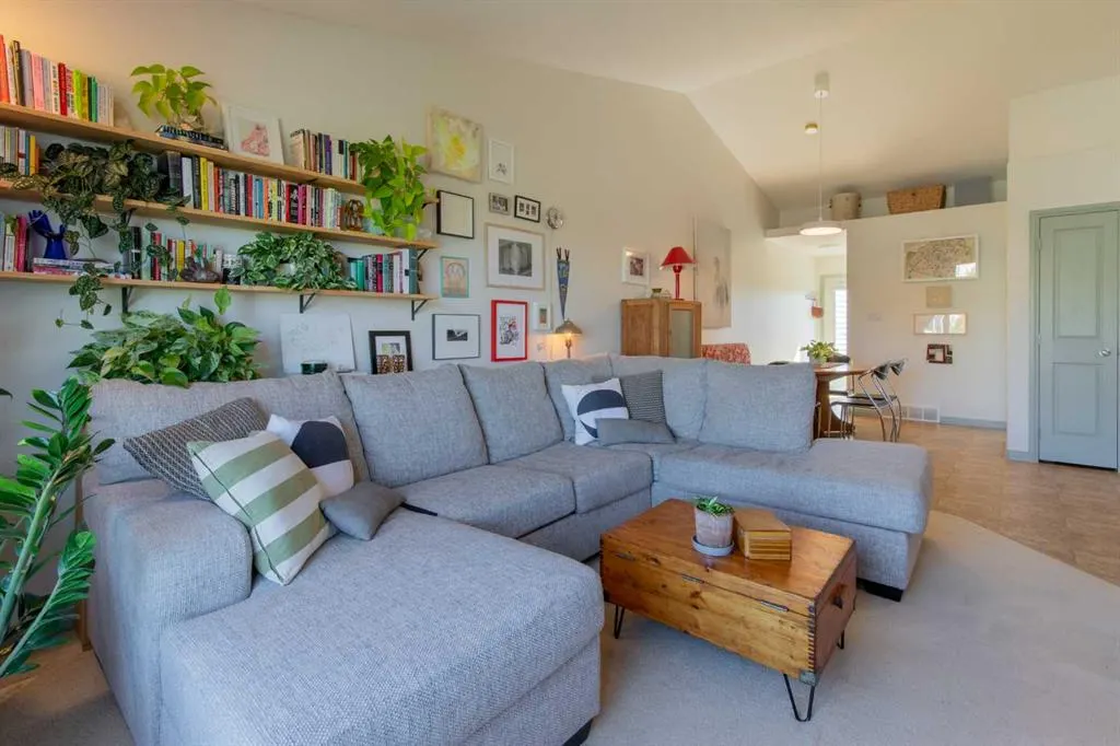 198 Blackfoot Boulevard W