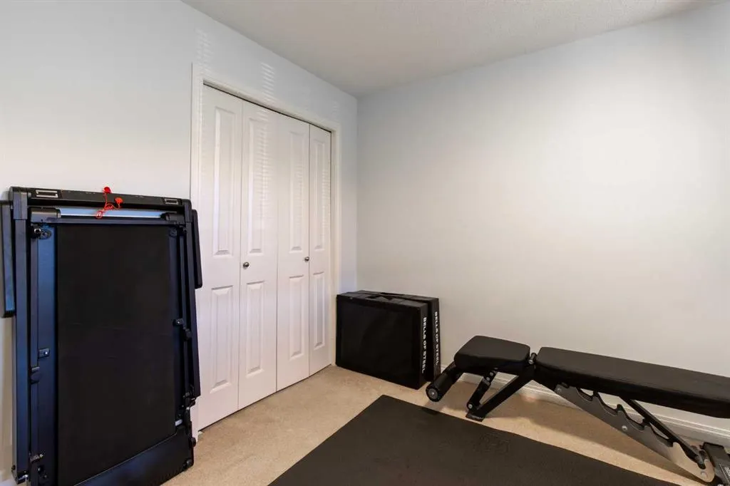 198 Blackfoot Boulevard W