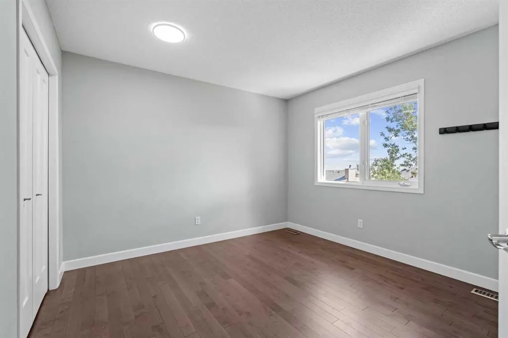 107 Edgebrook Circle NW