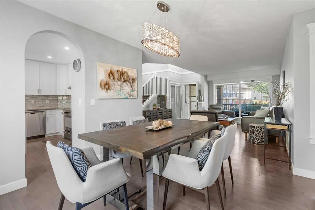 107 Edgebrook Circle NW
