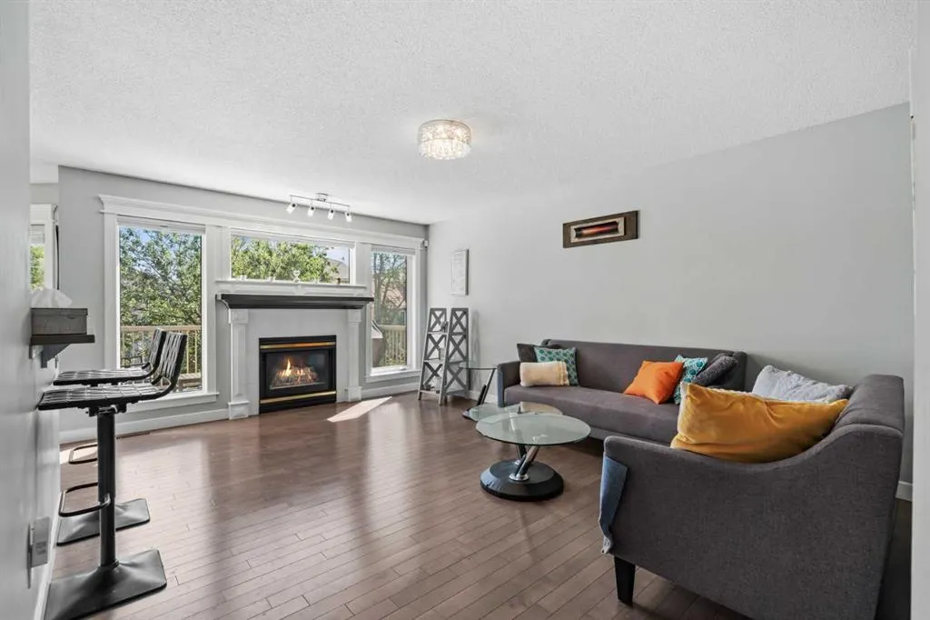 107 Edgebrook Circle NW