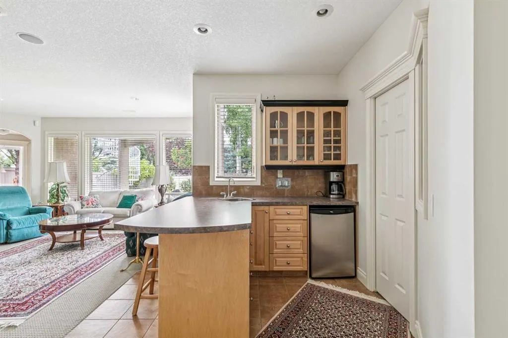 44 Evergreen Lane SW