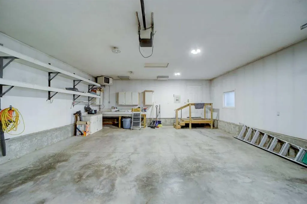 174 Eagle Road N