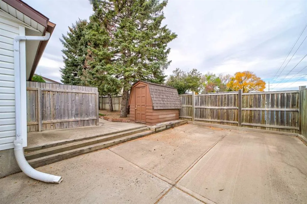 174 Eagle Road N