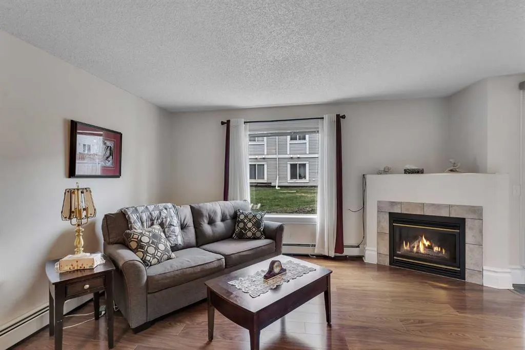 7106 Valleyview Park SE #106
