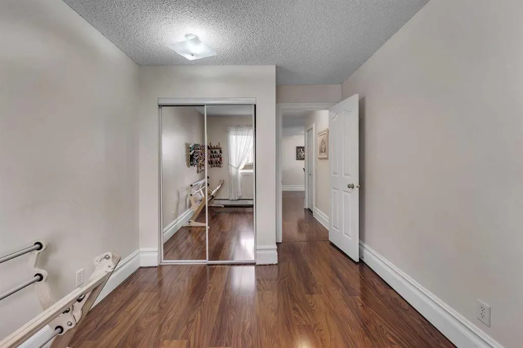 7106 Valleyview Park SE #106