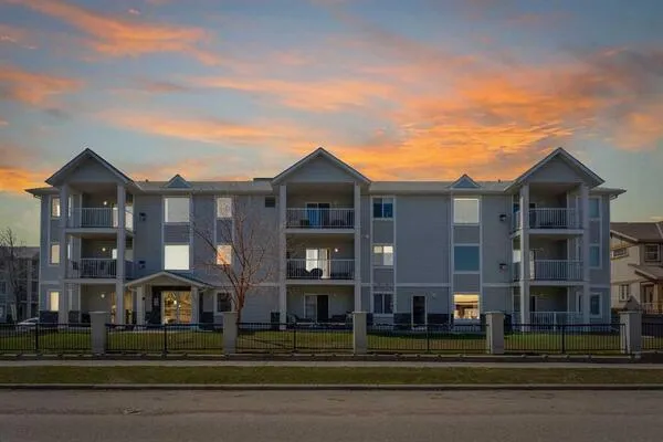 7106 Valleyview Park SE