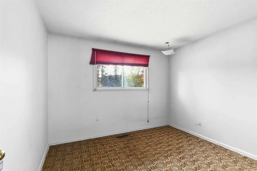 25 Crescent Heights