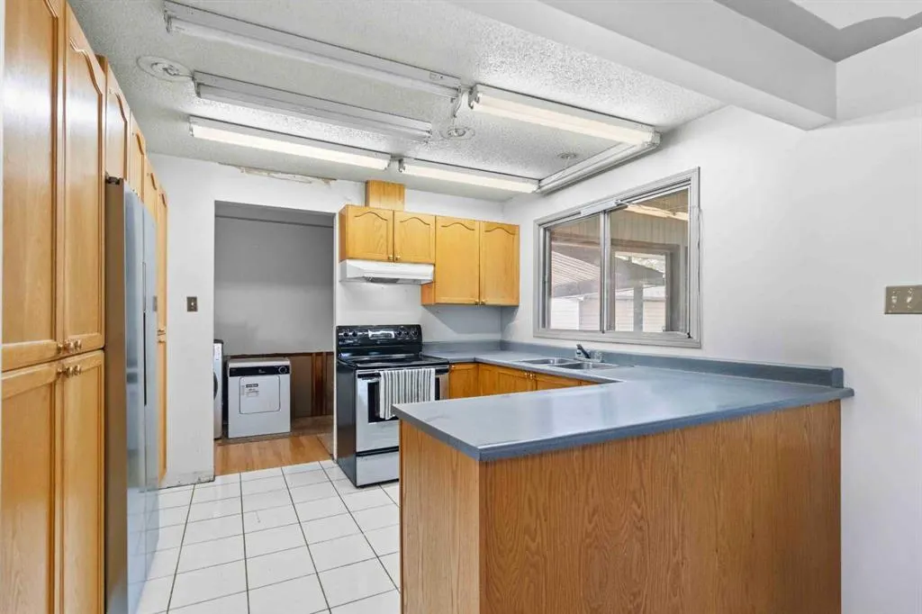 25 Crescent Heights
