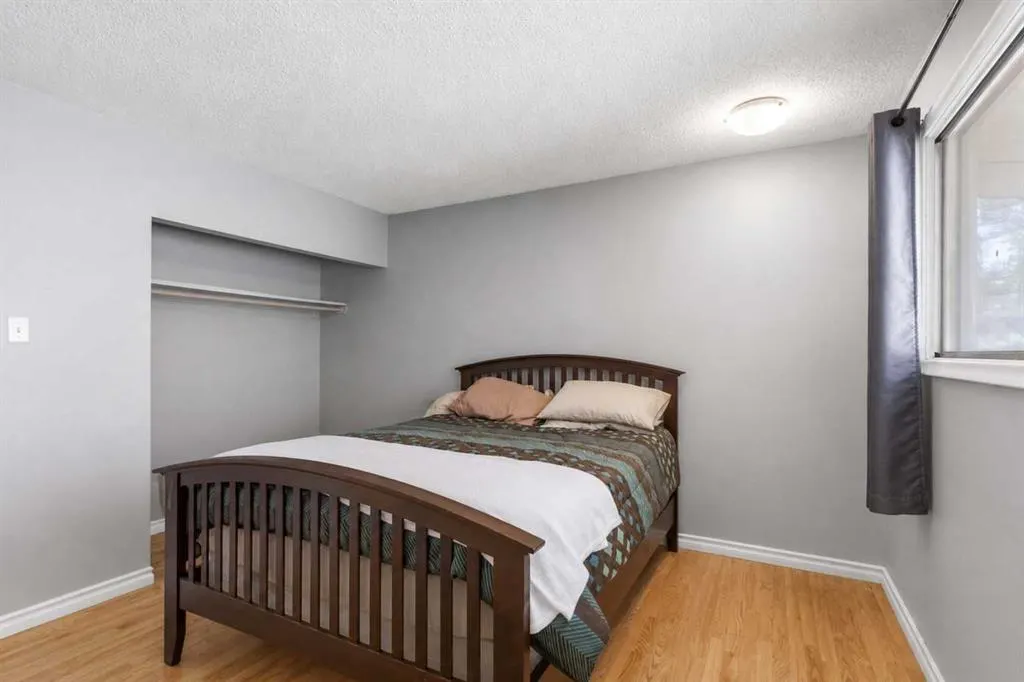 25 Crescent Heights
