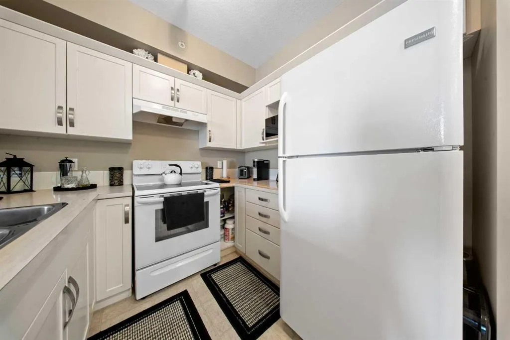 102 Cranberry Park SE #408
