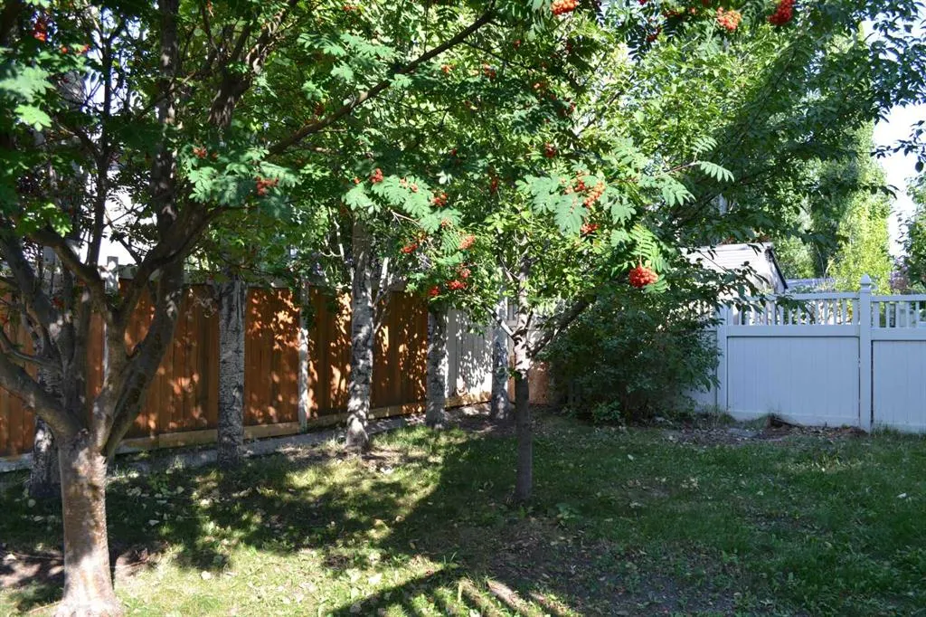 249 EVANSMEADE Circle NW