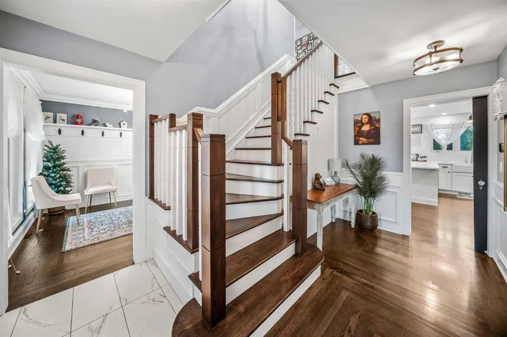 325 Thorndale Place